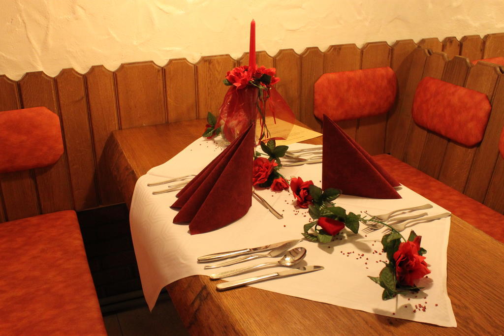 Hotel Restaurant Wolfsschlucht バート・ミュンスターアイフェル エクステリア 写真