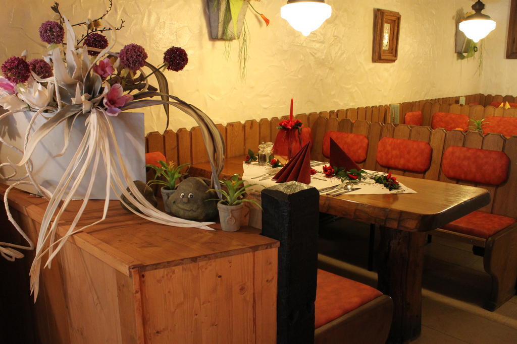 Hotel Restaurant Wolfsschlucht バート・ミュンスターアイフェル エクステリア 写真