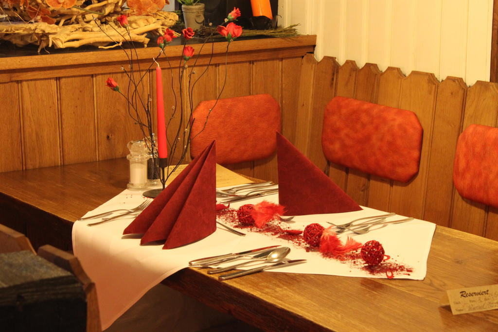 Hotel Restaurant Wolfsschlucht バート・ミュンスターアイフェル エクステリア 写真
