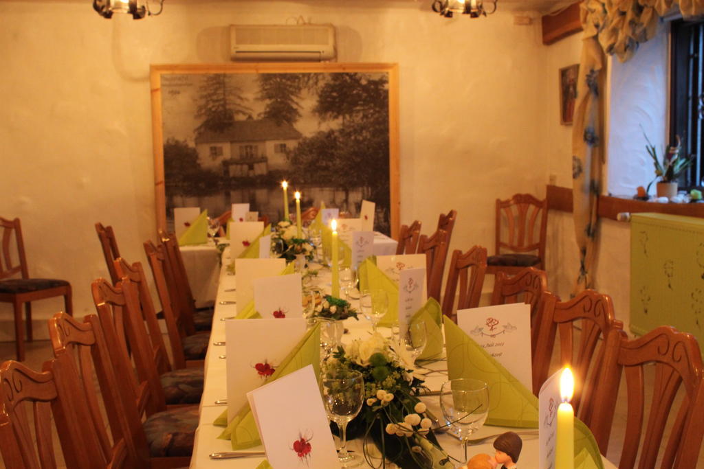 Hotel Restaurant Wolfsschlucht バート・ミュンスターアイフェル エクステリア 写真